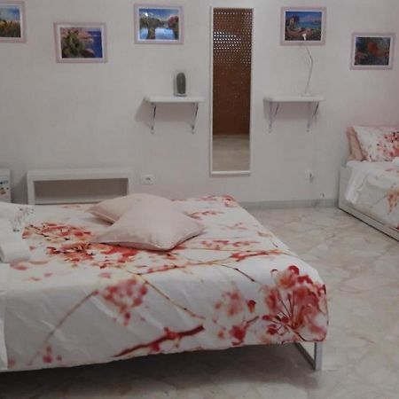 אבולה L'Opera Dei Pupi B&B מראה חיצוני תמונה