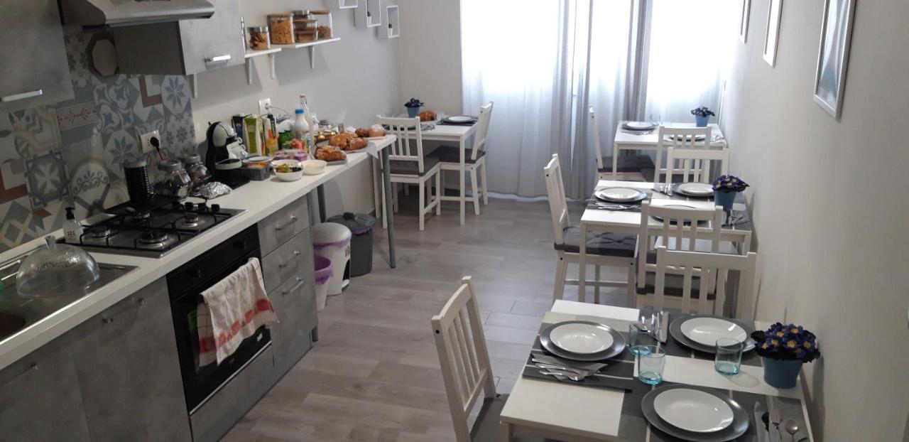 אבולה L'Opera Dei Pupi B&B מראה חיצוני תמונה