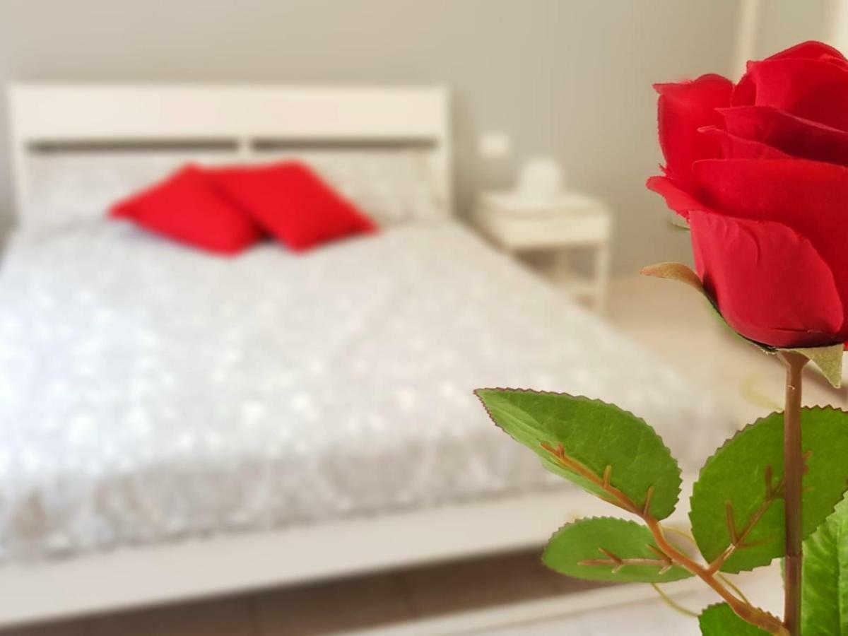 אבולה L'Opera Dei Pupi B&B מראה חיצוני תמונה