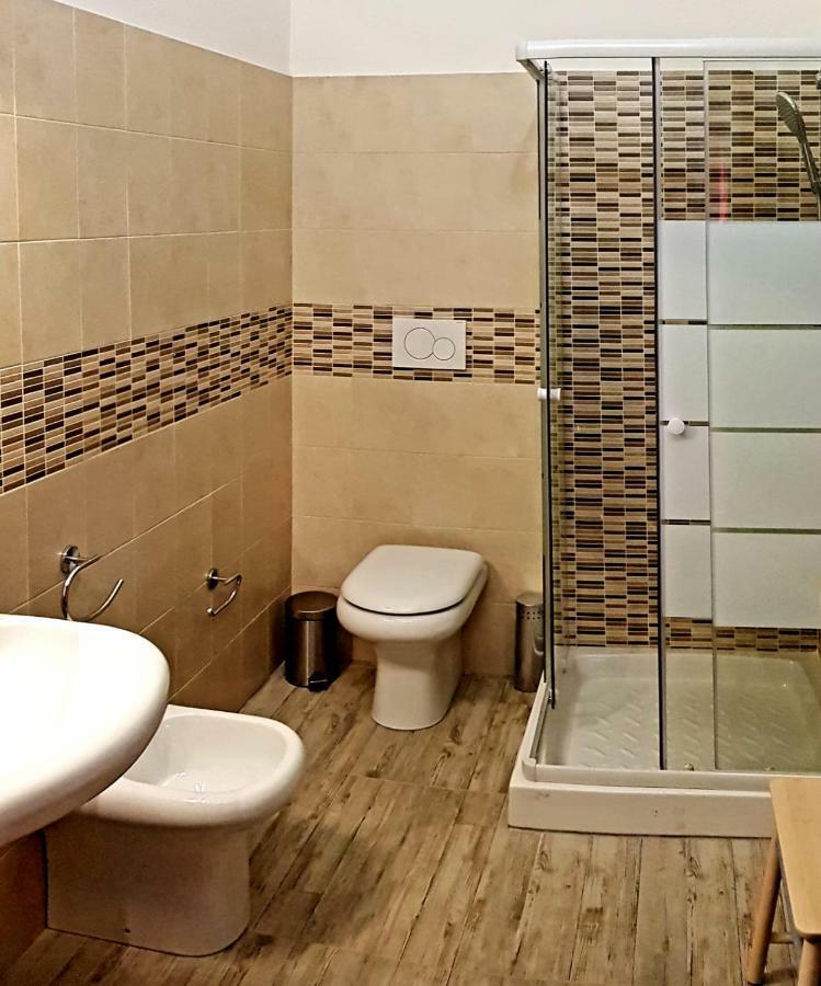אבולה L'Opera Dei Pupi B&B מראה חיצוני תמונה